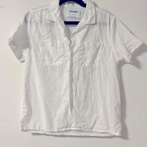 Boys 6-7, old navy white short sleeve button up, EUC